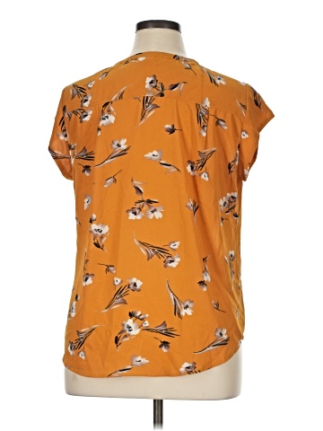 Fun2Fun Short Sleeve Blouse (view 2)