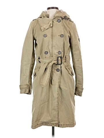 Closed Trenchcoat (view 1)