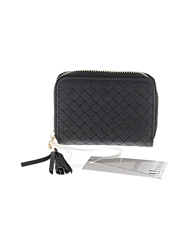Alyssa Wallet (view 1)