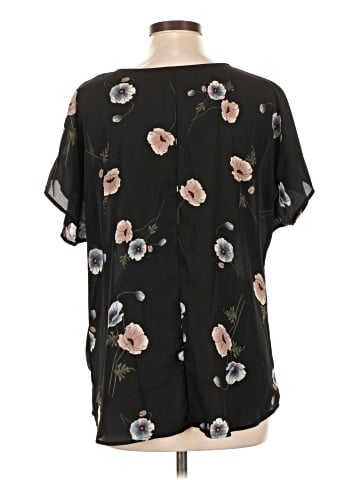 West Kei Short Sleeve Blouse (view 2)