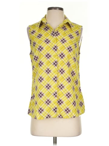 Kut from the Kloth Sleeveless Button-Down Shirt (view 1)