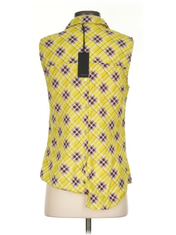 Kut from the Kloth Sleeveless Button-Down Shirt (view 2)