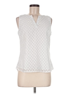 Market And Spruce Sleeveless Blouse
