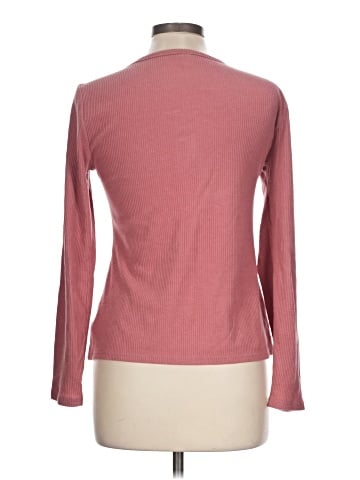 Old Navy Long Sleeve T-Shirt (view 2)