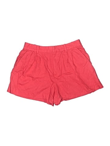 Gap Shorts (view 1)
