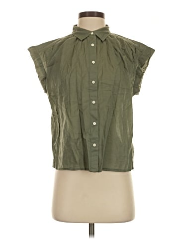 Gap Sleeveless Button-Down Shirt (view 1)