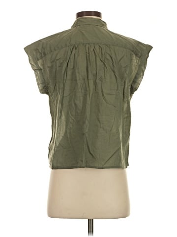 Gap Sleeveless Button-Down Shirt (view 2)