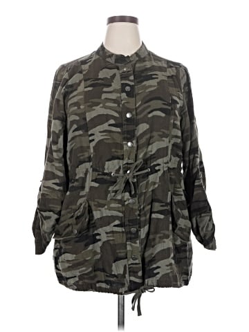 Torrid 3/4 Sleeve Button-Down Shirt (view 1)