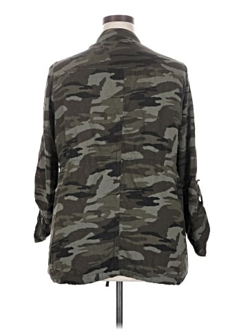 Torrid 3/4 Sleeve Button-Down Shirt (view 2)