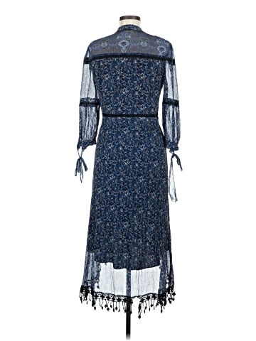 Elie Tahari Casual Dress (view 2)