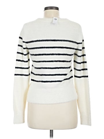 Old Navy Pullover Sweater (view 2)