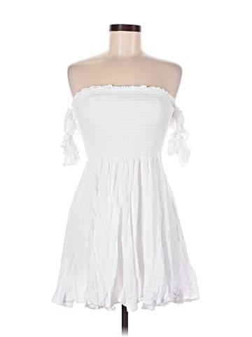 American Eagle Outfitters Casual Dress (view 1)