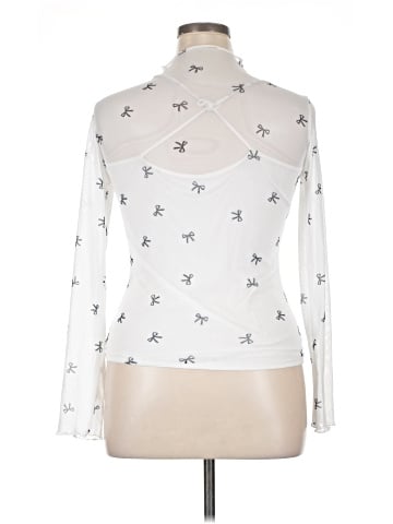 DAZY Long Sleeve Top (view 2)