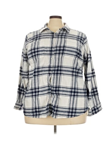Croft & Barrow 3/4 Sleeve Button-Down Shirt (view 1)