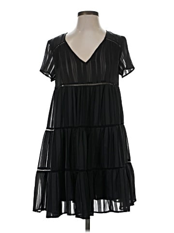 Urban Outfitters Casual Dress (view 1)