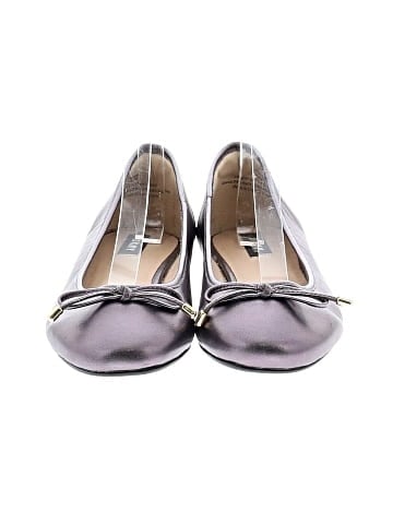 DKNY Flats (view 2)