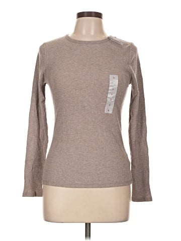 Old Navy Long Sleeve T-Shirt (view 1)