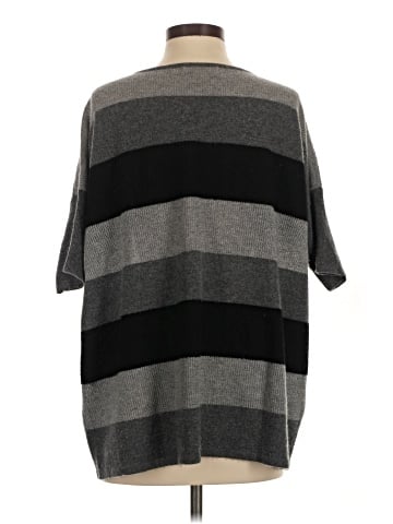 Wythe Ny Poncho (view 2)