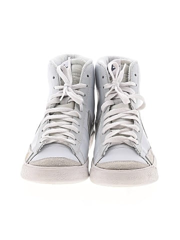 Nike Sneakers (view 2)