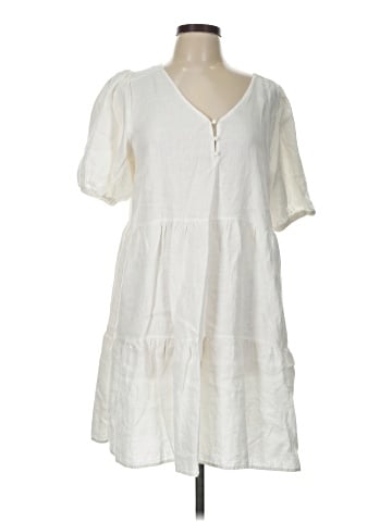 Saks Fifth Avenue Casual Dress (view 1)