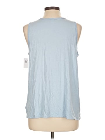 Old Navy Sleeveless T-Shirt (view 2)