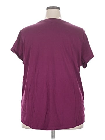 Nike Short Sleeve T-Shirt (view 2)