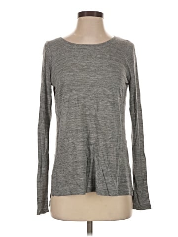 Vince. Long Sleeve T-Shirt (view 1)
