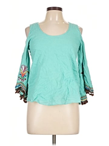 VAVA by Joy Han 3/4 Sleeve Top (view 1)