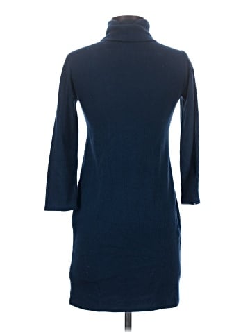 Urban Outfitters Casual Dress (view 2)