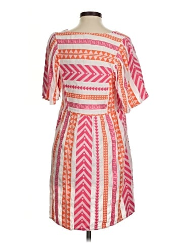 Old Navy Casual Dress (view 2)