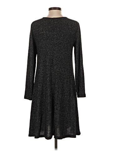 Old Navy Casual Dress (view 2)