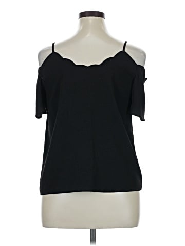 Monteau Tank Top (view 2)