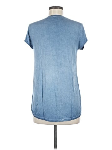 Vince Camuto Short Sleeve T-Shirt (view 2)