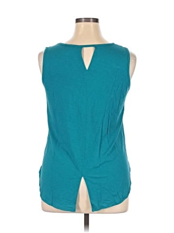 Max Studio Sleeveless T-Shirt (view 2)