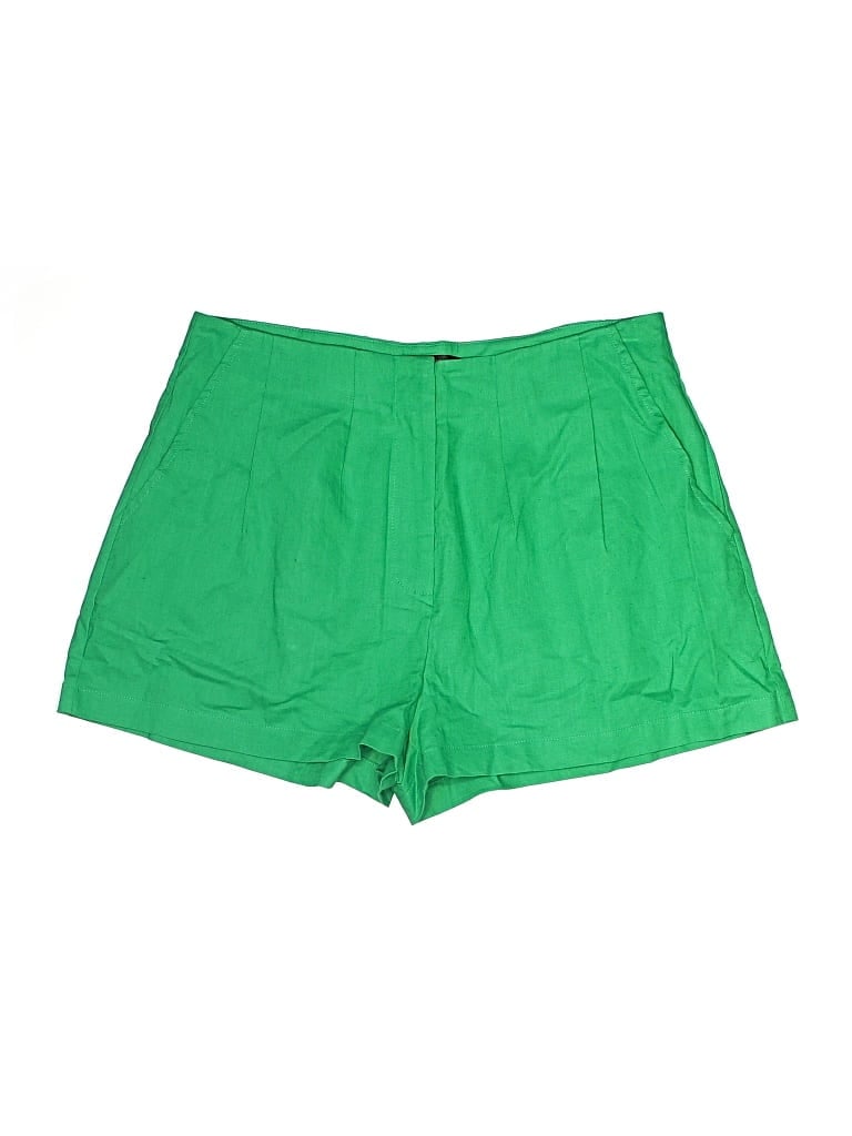 Pre-owned Commense Shorts In Green