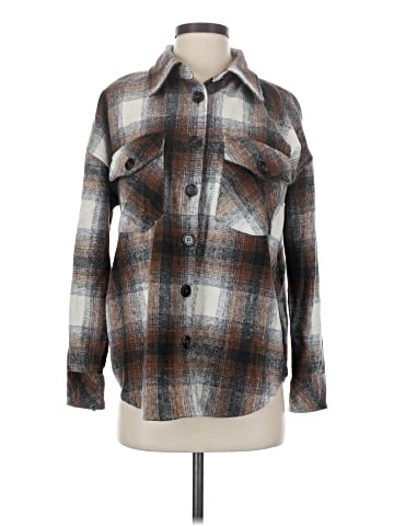 E&M Collection Long Sleeve Button-Down Shirt (view 1)