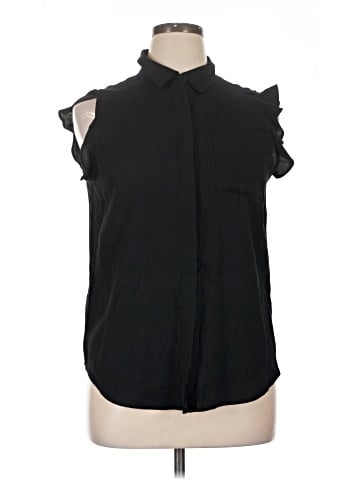 Who What Wear Sleeveless Button-Down Shirt (view 1)