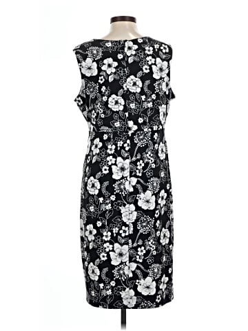 Liz Lange Maternity for Target Casual Dress (view 2)