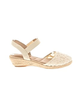 Kelly & Katie Wedges