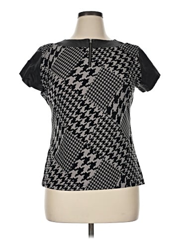 Worthington Short Sleeve Top (view 1)