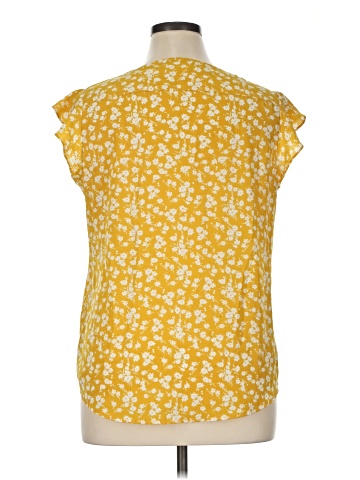 Fun2Fun Short Sleeve Blouse (view 2)