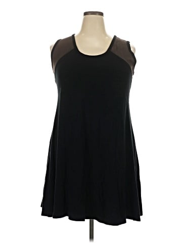 Karen Kane Casual Dress (view 1)