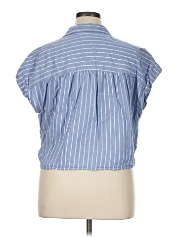 Old Navy Sleeveless Blouse (view 2)