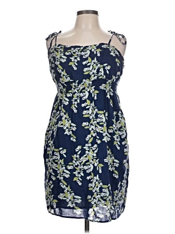 Old Navy Cocktail Dress (view 1)