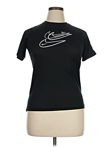 Nike Active T-Shirt (view 1)