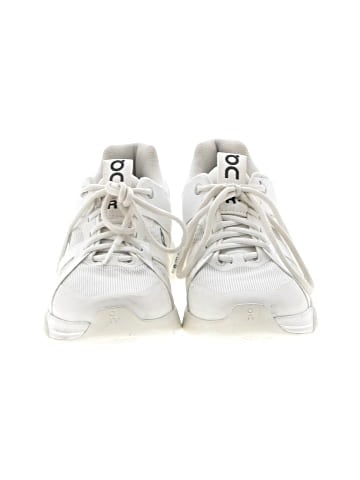 On Cloud Sneakers (view 2)