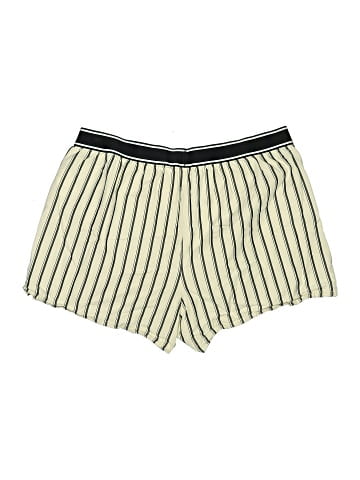 Gap Shorts (view 2)