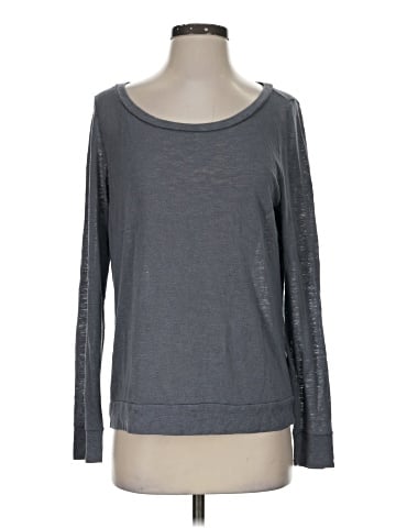 Victoria's Secret 3/4 Sleeve T-Shirt (view 1)