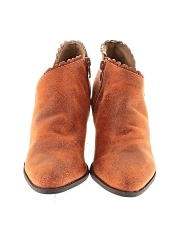 Journee Collection Ankle Boots (view 2)