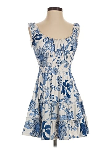 Urban Outfitters Cocktail Dress (view 1)